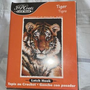Latch hook Tiger NWOT